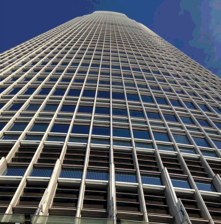Office tower in Kowloon, Hong Kong